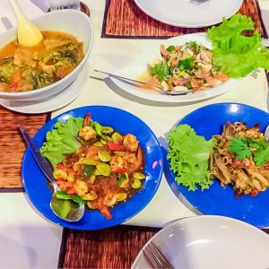 พริกไทย สเต็ก แอนด์ ฟู้ดส์ PHRIK THAI STEAK & FOODS RESTAURANT ฮาลาล สตูล